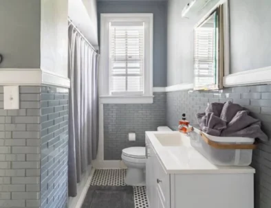 SHARED BATH 1